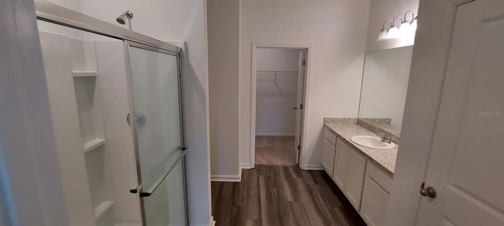 En Venta: $339,900 (4 camas, 2 baños, 1926 Pies cuadrados)