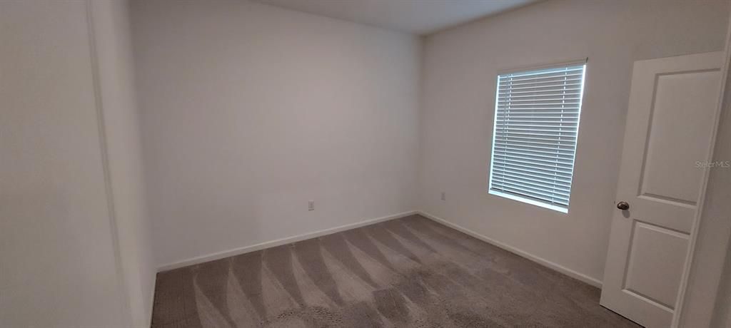 En Venta: $339,900 (4 camas, 2 baños, 1926 Pies cuadrados)