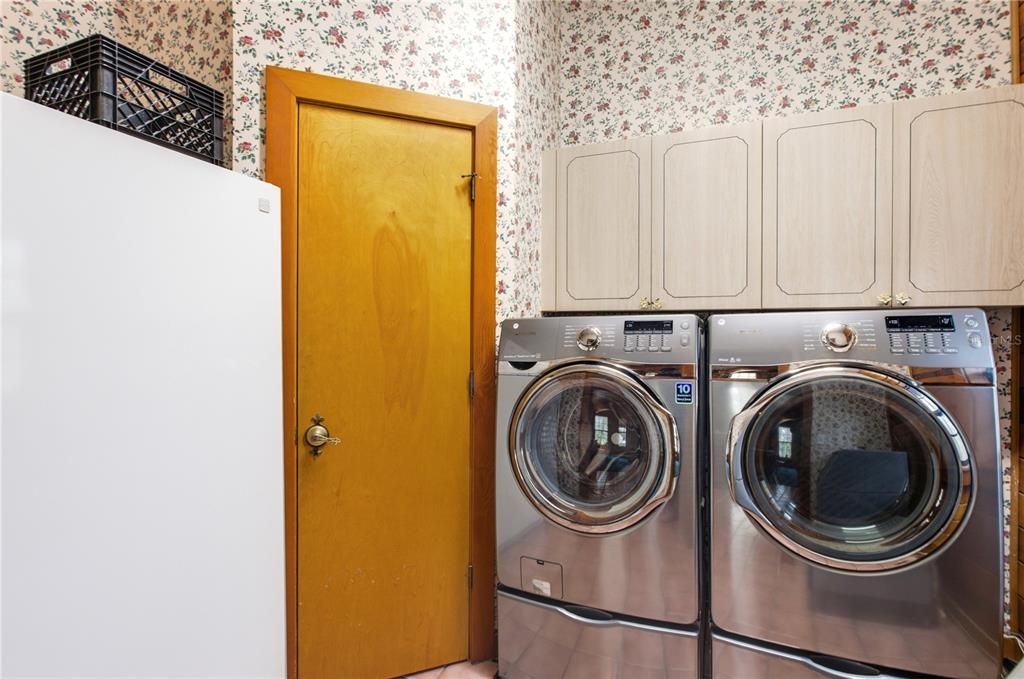 На продажу: $699,900 (2 спален, 2 ванн, 3051 Квадратных фут)