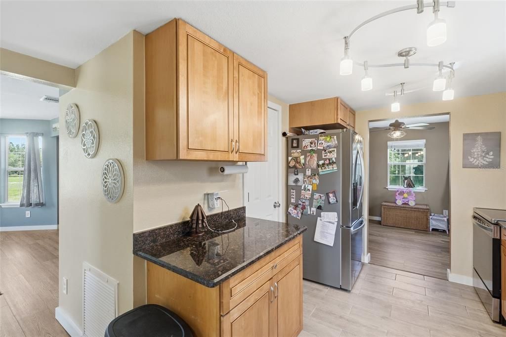 На продажу: $825,000 (3 спален, 2 ванн, 1614 Квадратных фут)