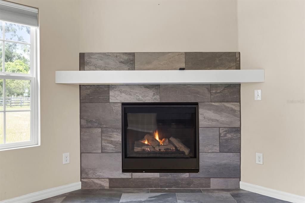 For Sale: $499,900 (3 beds, 2 baths, 1902 Square Feet)