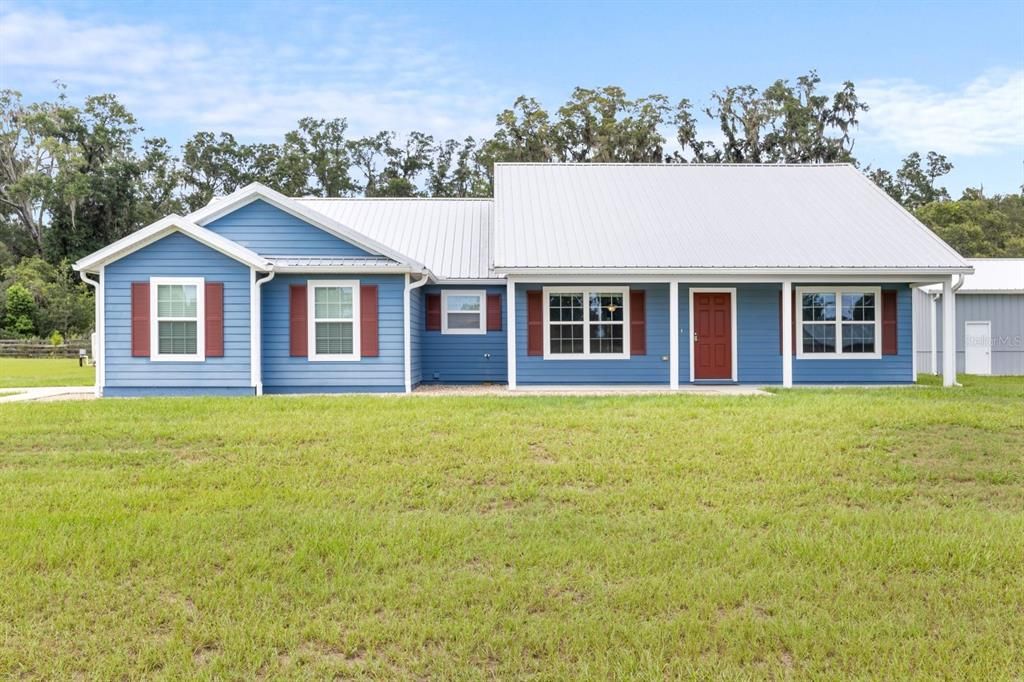For Sale: $499,900 (3 beds, 2 baths, 1902 Square Feet)
