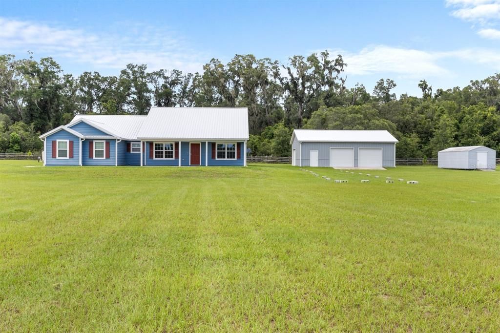 For Sale: $499,900 (3 beds, 2 baths, 1902 Square Feet)