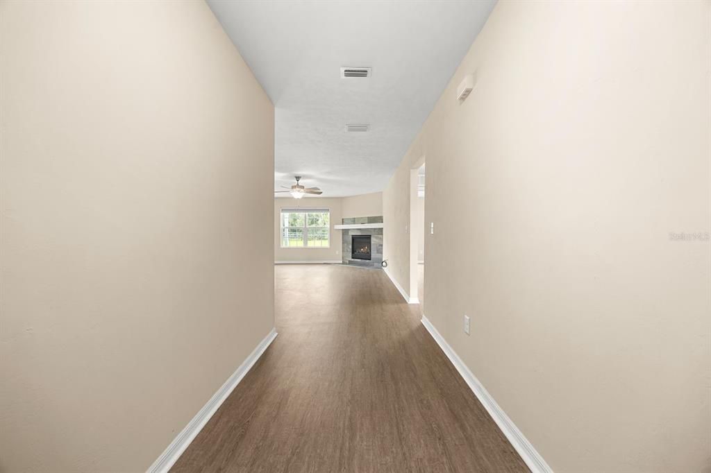 For Sale: $499,900 (3 beds, 2 baths, 1902 Square Feet)