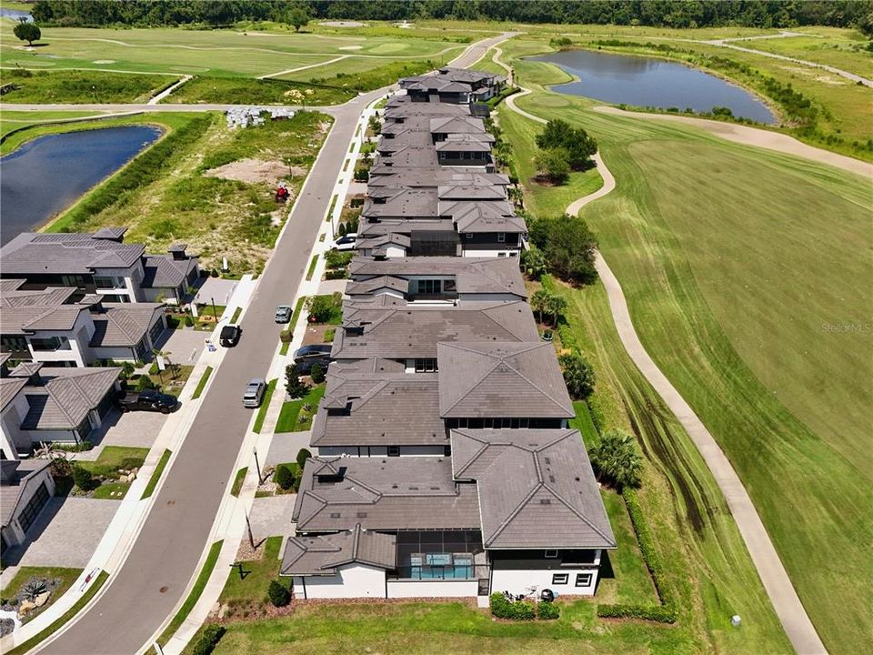На продажу: $925,000 (4 спален, 3 ванн, 2700 Квадратных фут)