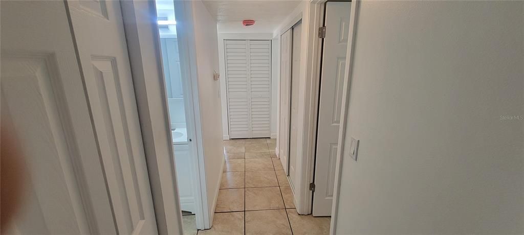 В аренду: $1,700 (2 спален, 2 ванн, 897 Квадратных фут)