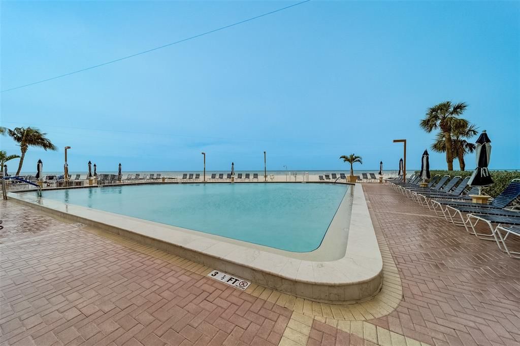 В аренду: $2,995 (1 спален, 1 ванн, 995 Квадратных фут)