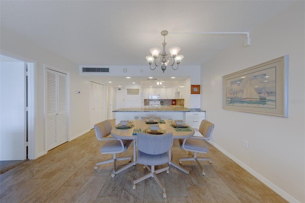 В аренду: $2,995 (1 спален, 1 ванн, 995 Квадратных фут)