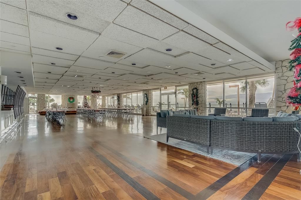 В аренду: $2,995 (1 спален, 1 ванн, 995 Квадратных фут)