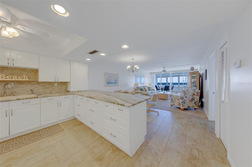 В аренду: $2,995 (1 спален, 1 ванн, 995 Квадратных фут)