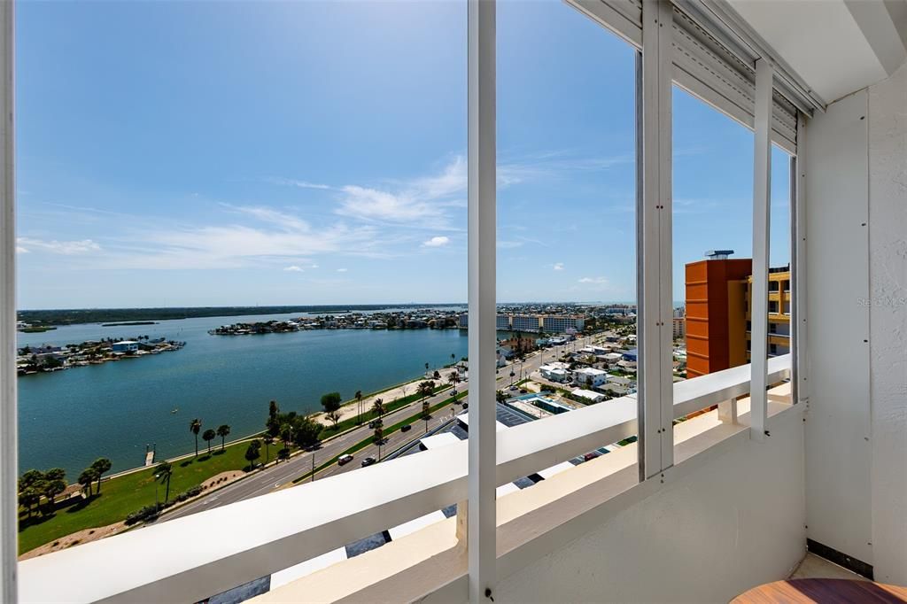В аренду: $2,995 (1 спален, 1 ванн, 995 Квадратных фут)