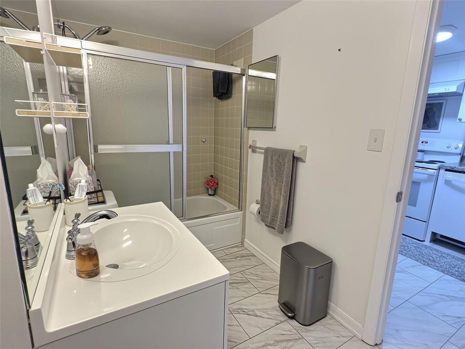 В аренду: $1,250 (1 спален, 1 ванн, 634 Квадратных фут)
