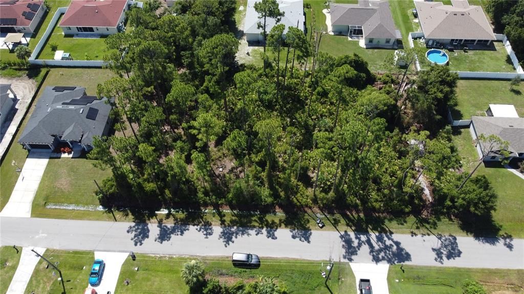 На продажу: $22,800 (0.23 acres)