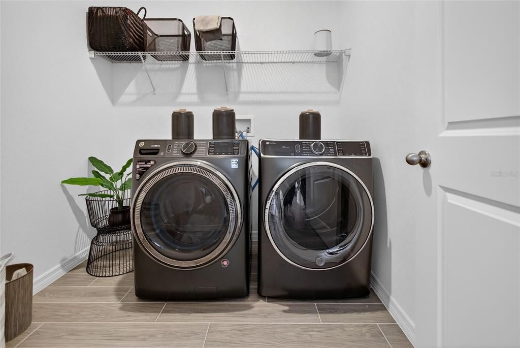 For Rent: $3,000 (3 beds, 2 baths, 1788 Square Feet)