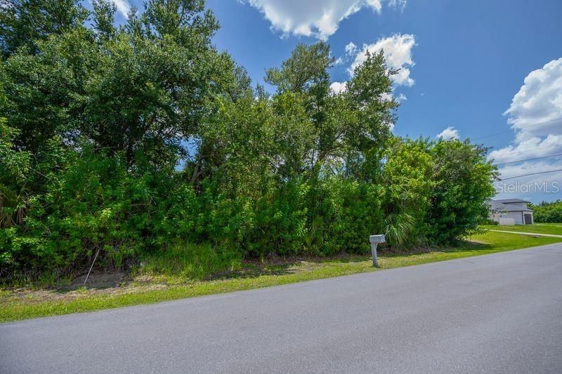 На продажу: $20,000 (0.23 acres)