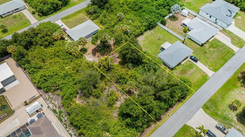 На продажу: $20,000 (0.23 acres)