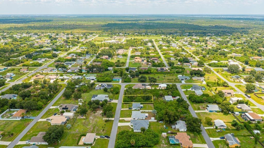 На продажу: $20,000 (0.23 acres)