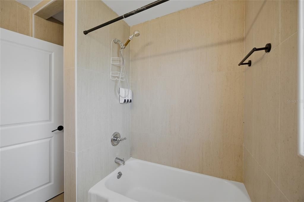 En Renta: $3,500 (3 camas, 2 baños, 1950 Pies cuadrados)