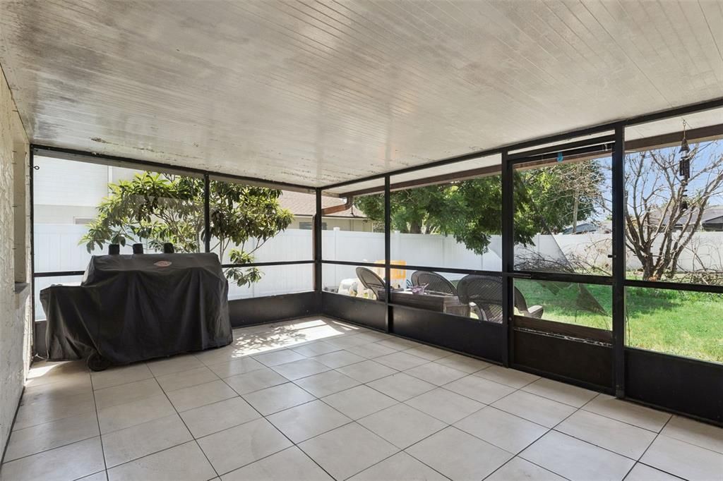 En Venta: $225,000 (2 camas, 2 baños, 992 Pies cuadrados)