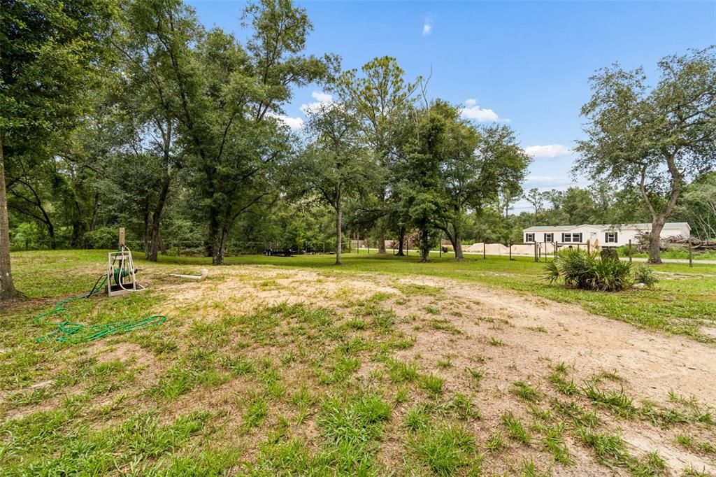 待售: $129,900 (0.70 acres)