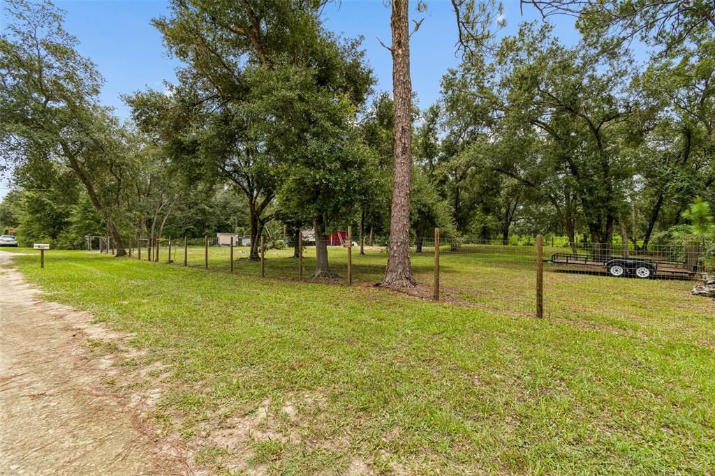 待售: $129,900 (0.70 acres)