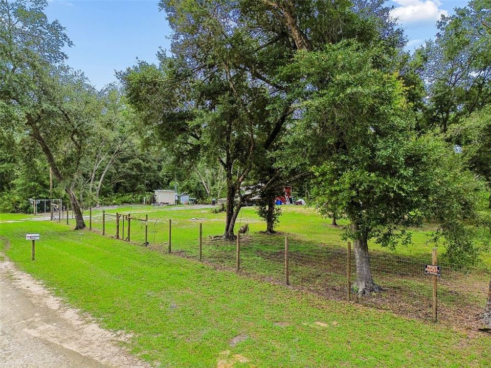 待售: $129,900 (0.70 acres)