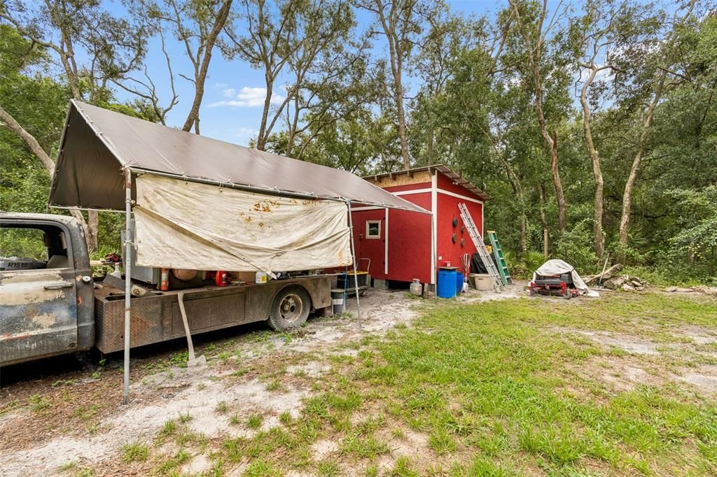 待售: $129,900 (0.70 acres)