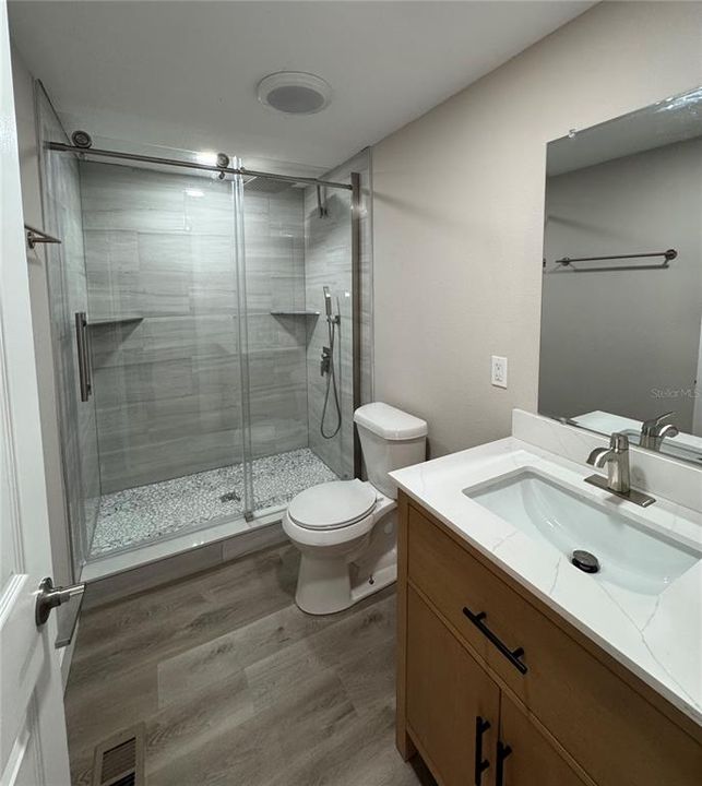 На продажу: $269,000 (3 спален, 2 ванн, 840 Квадратных фут)