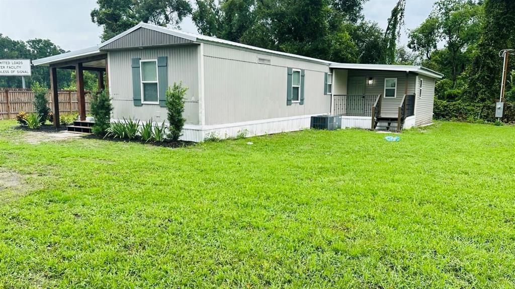 For Sale: $269,000 (3 beds, 2 baths, 840 Square Feet)