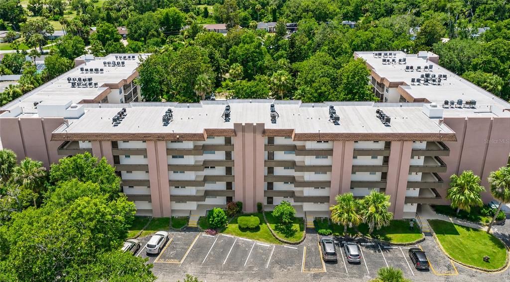 For Sale: $135,000 (2 beds, 2 baths, 932 Square Feet)