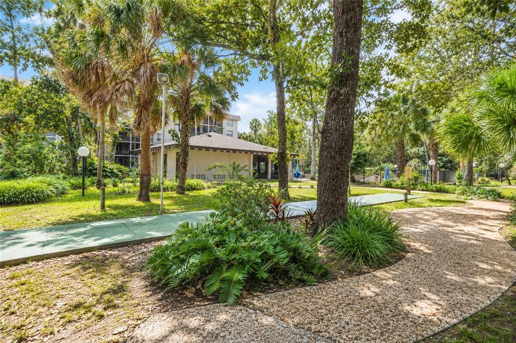 For Sale: $135,000 (2 beds, 2 baths, 932 Square Feet)