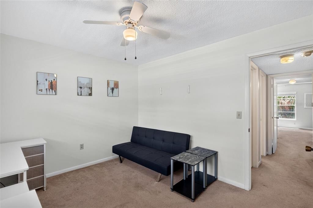For Sale: $135,000 (2 beds, 2 baths, 932 Square Feet)