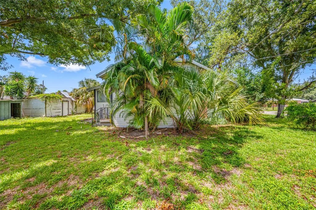 For Sale: $475,000 (0.25 acres)