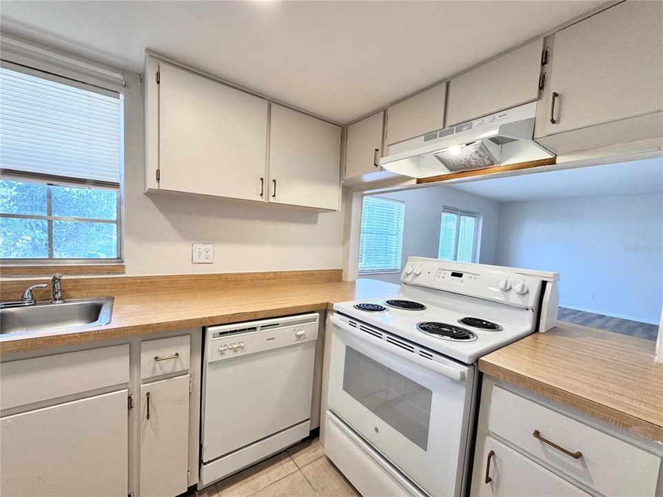 En Venta: $129,000 (1 camas, 1 baños, 735 Pies cuadrados)