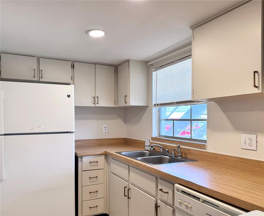 En Venta: $129,000 (1 camas, 1 baños, 735 Pies cuadrados)