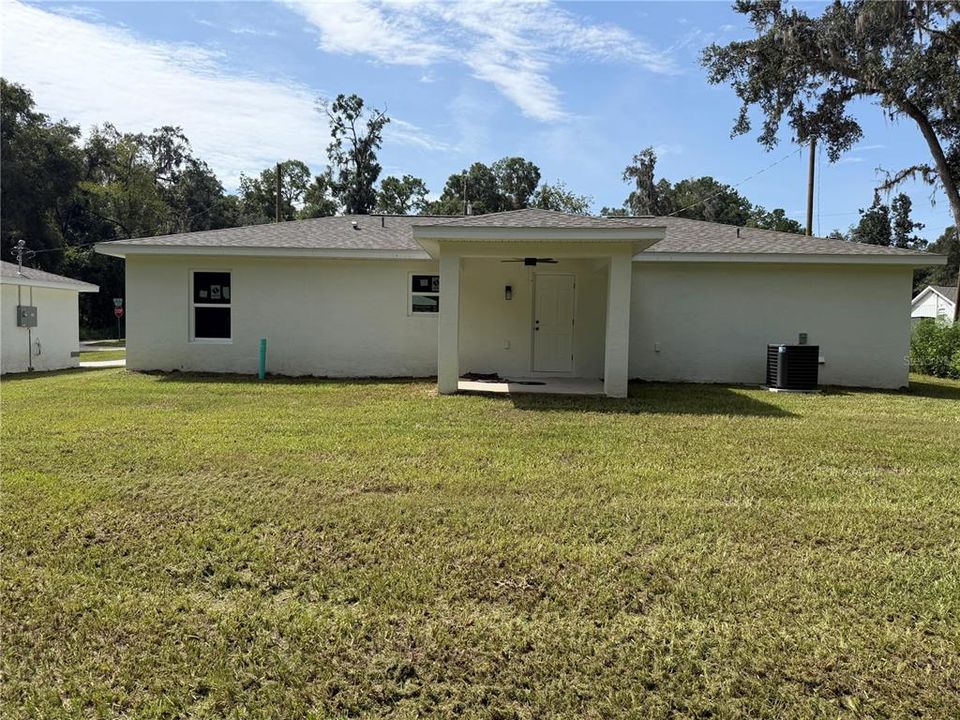 For Sale: $389,900 (5 beds, 0 baths, 2052 Square Feet)