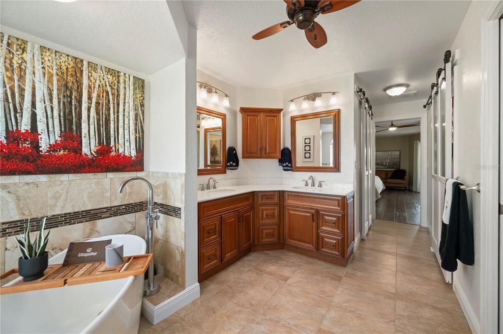 For Sale: $659,000 (3 beds, 2 baths, 2267 Square Feet)