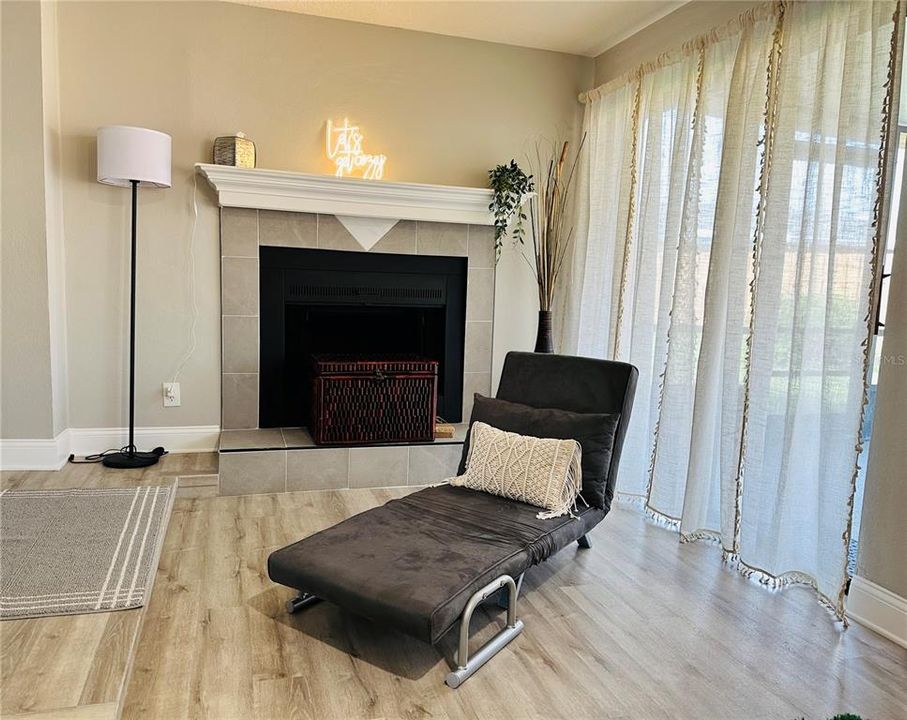 На продажу: $425,000 (3 спален, 2 ванн, 1238 Квадратных фут)