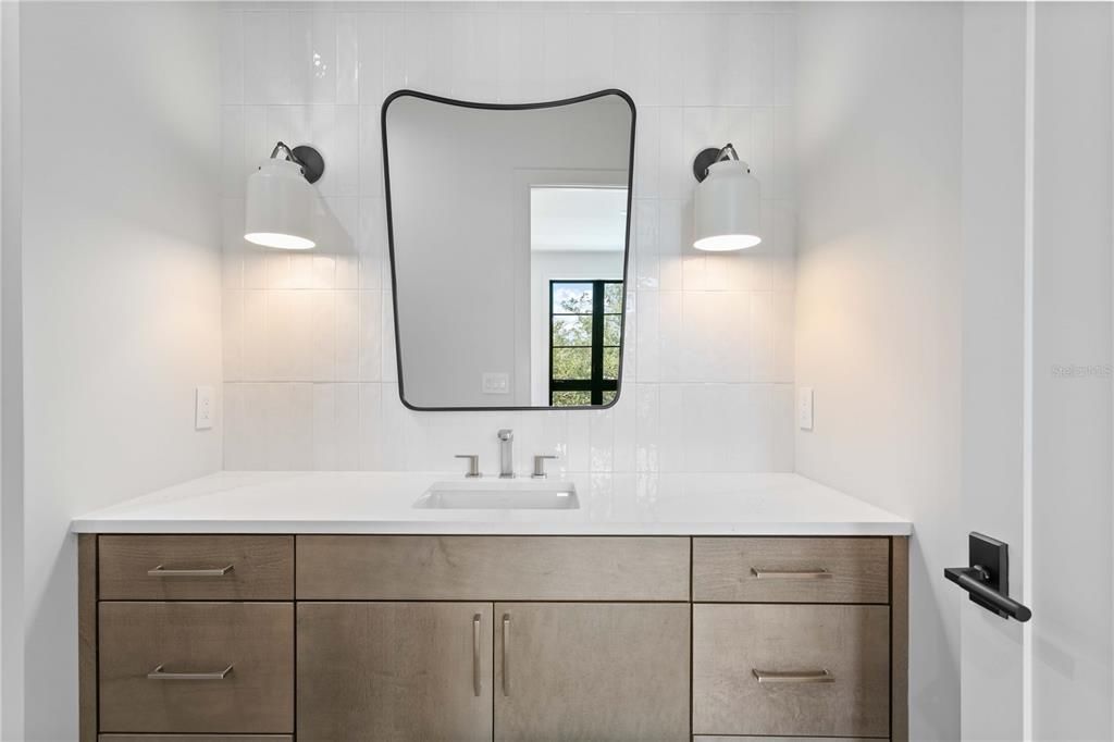 En Venta: $3,499,000 (5 camas, 5 baños, 5693 Pies cuadrados)