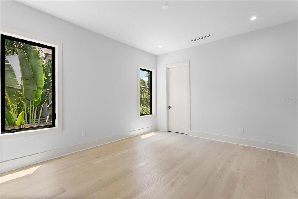En Venta: $3,499,000 (5 camas, 5 baños, 5693 Pies cuadrados)