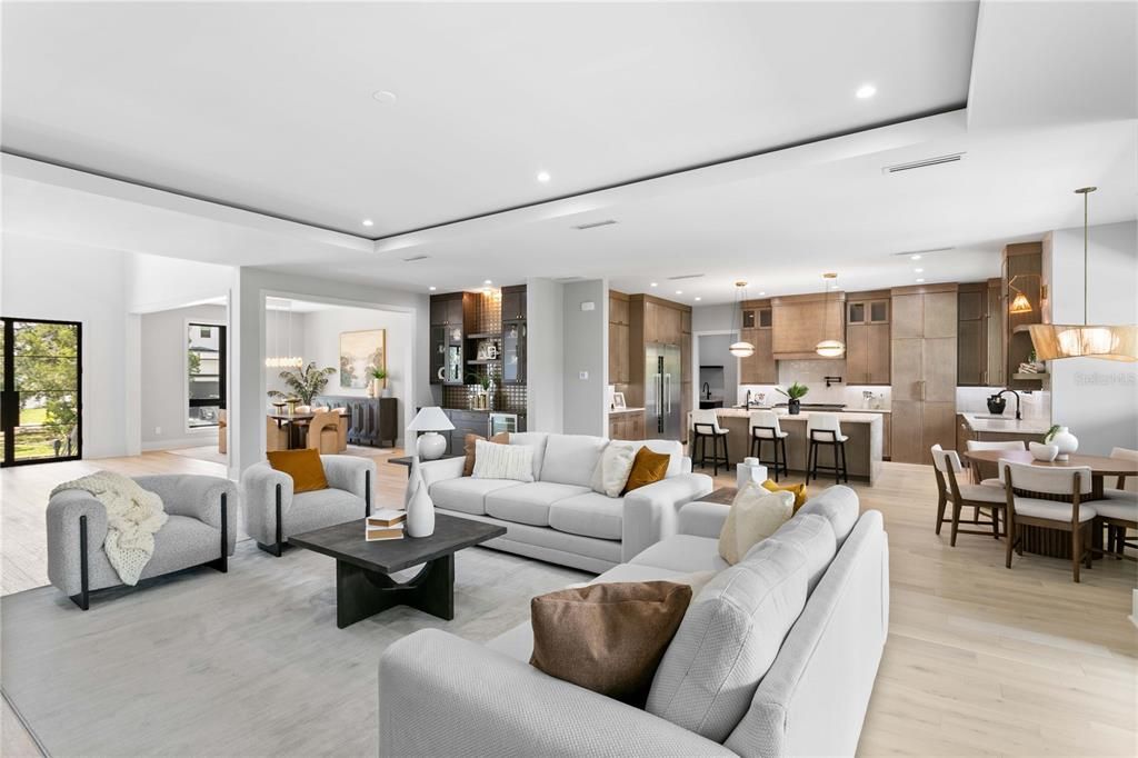 En Venta: $3,499,000 (5 camas, 5 baños, 5693 Pies cuadrados)