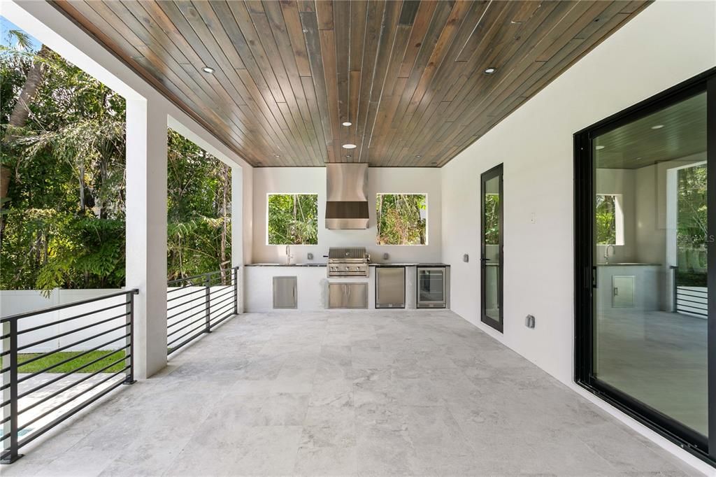 En Venta: $3,499,000 (5 camas, 5 baños, 5693 Pies cuadrados)