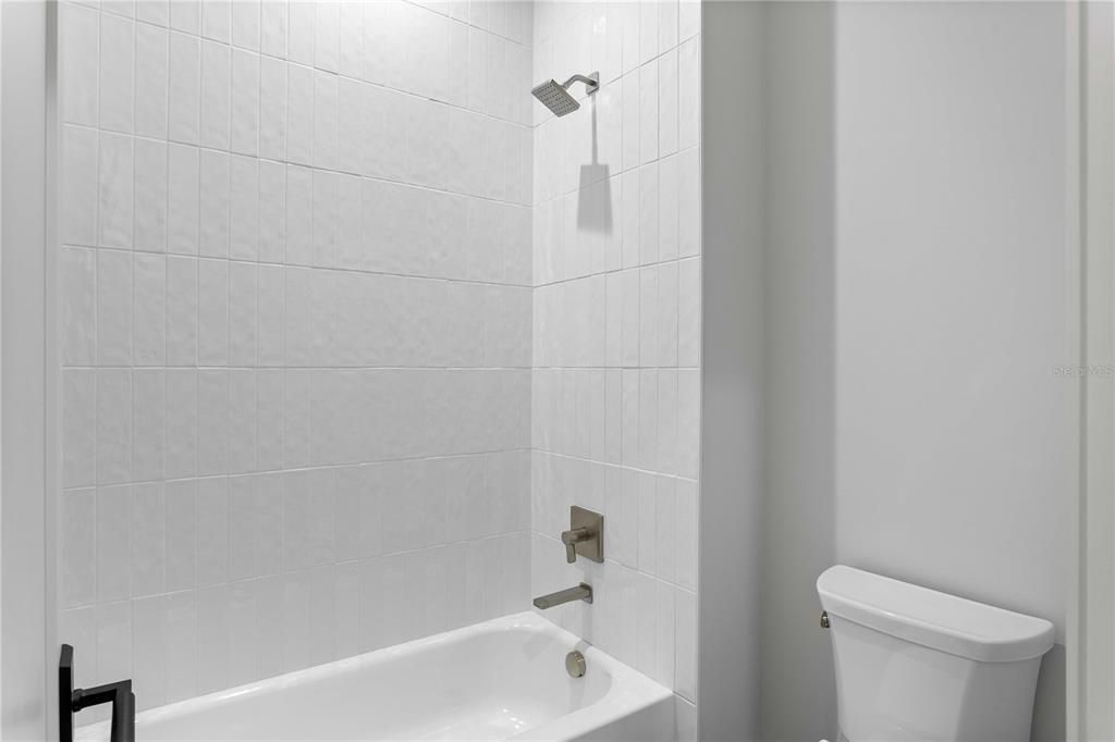 En Venta: $3,499,000 (5 camas, 5 baños, 5693 Pies cuadrados)