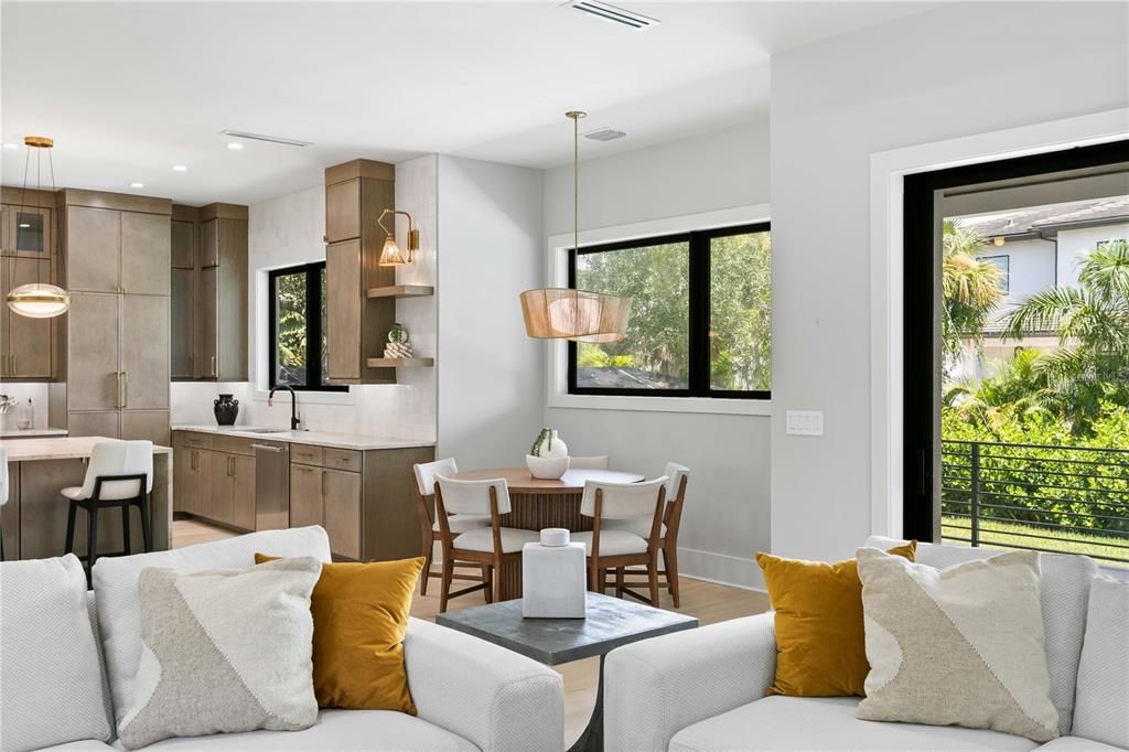 En Venta: $3,499,000 (5 camas, 5 baños, 5693 Pies cuadrados)