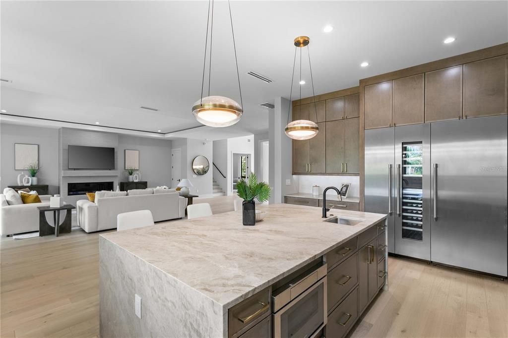 En Venta: $3,499,000 (5 camas, 5 baños, 5693 Pies cuadrados)