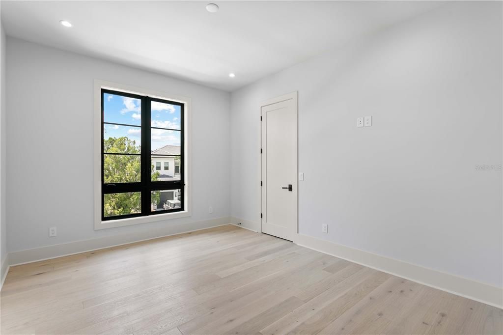 En Venta: $3,499,000 (5 camas, 5 baños, 5693 Pies cuadrados)