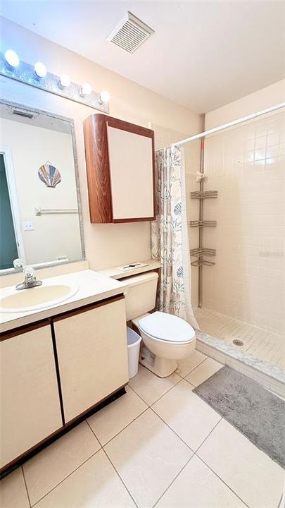 В аренду: $1,950 (3 спален, 2 ванн, 1109 Квадратных фут)