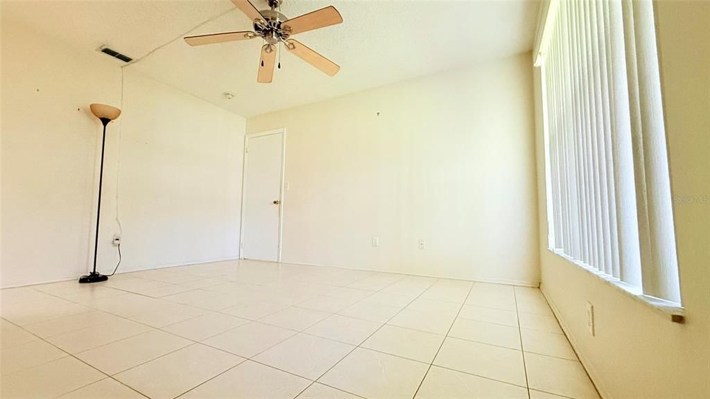 В аренду: $1,950 (3 спален, 2 ванн, 1109 Квадратных фут)