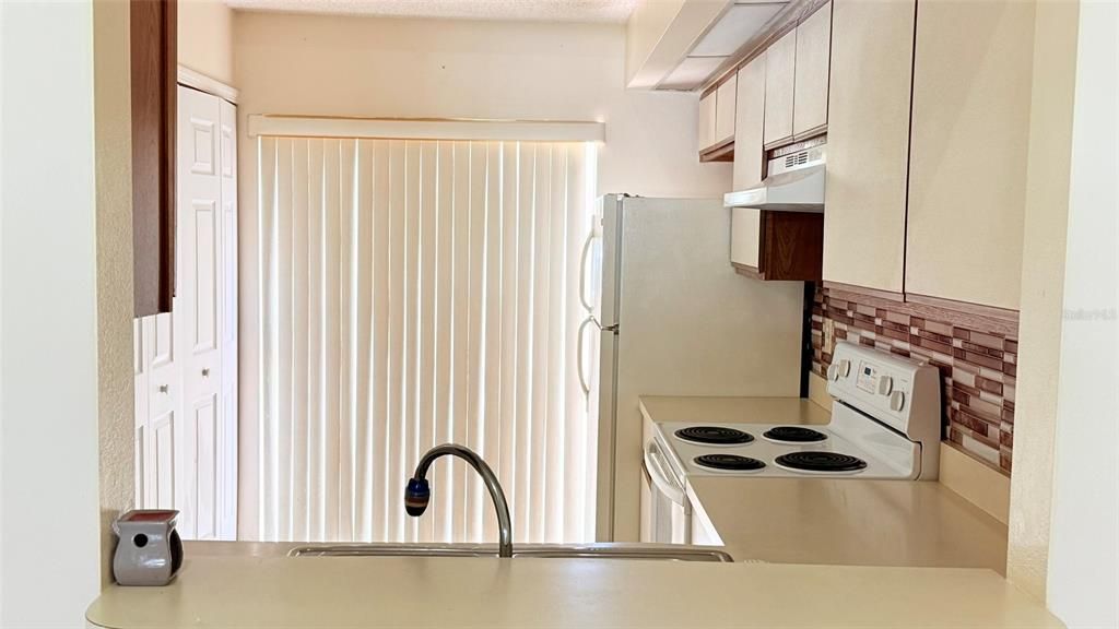 В аренду: $1,950 (3 спален, 2 ванн, 1109 Квадратных фут)
