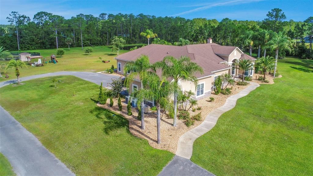 For Sale: $1,690,000 (4 beds, 4 baths, 4781 Square Feet)